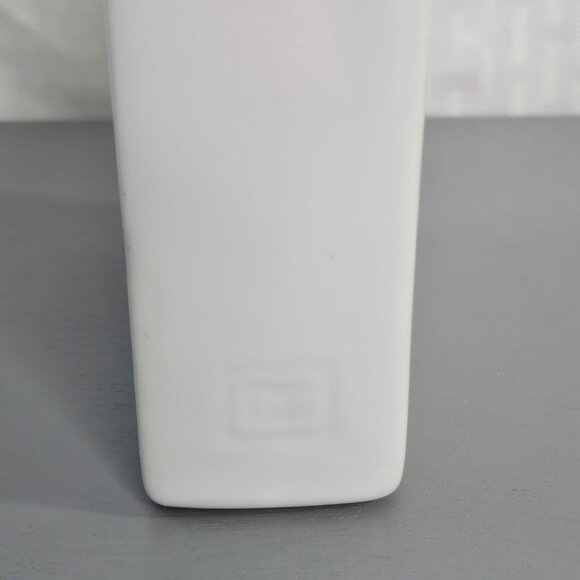 Dean Crouser Hummingbird Art Ceramic 6" Tall Colorful Floral Design watercolor - Picture 4 of 5